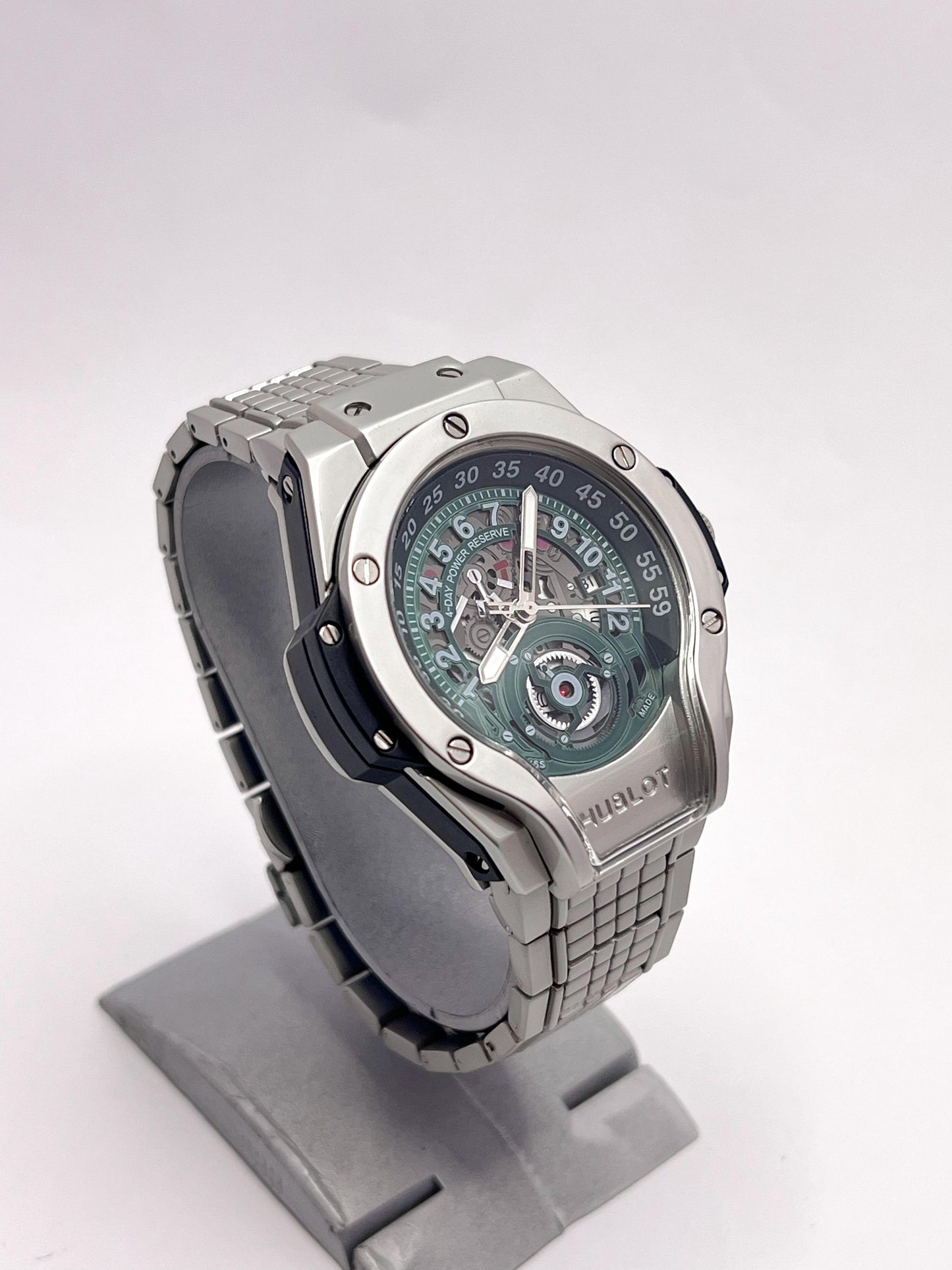 Hublot Big Bang Integral – Green Ceramic 42mm (Model: 451.GX.5220.GX)
