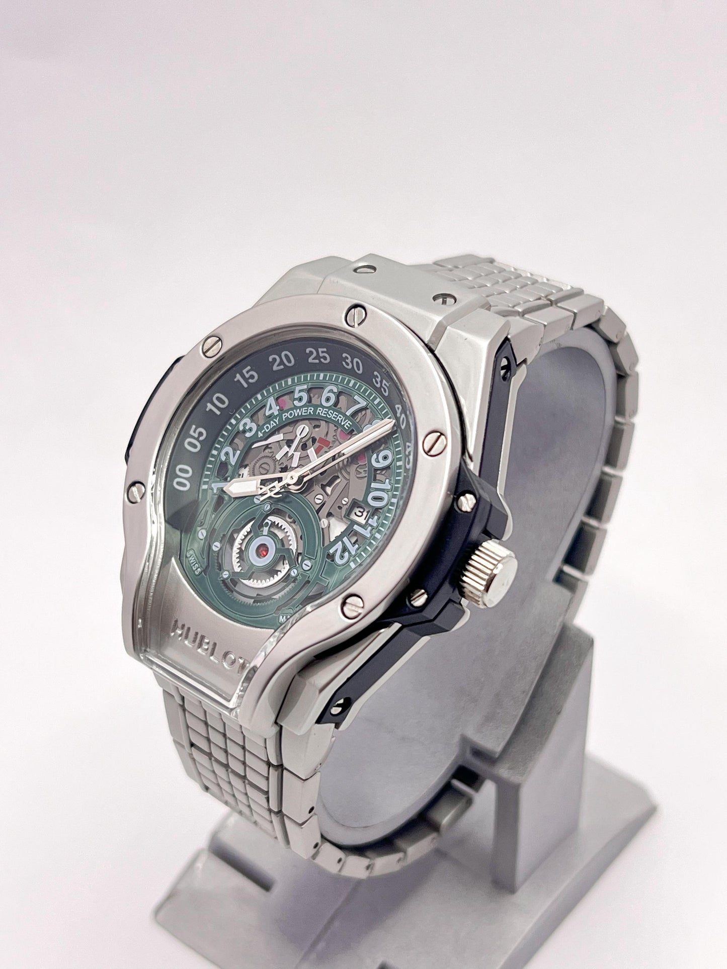 Hublot Big Bang Integral – Green Ceramic 42mm (Model: 451.GX.5220.GX)